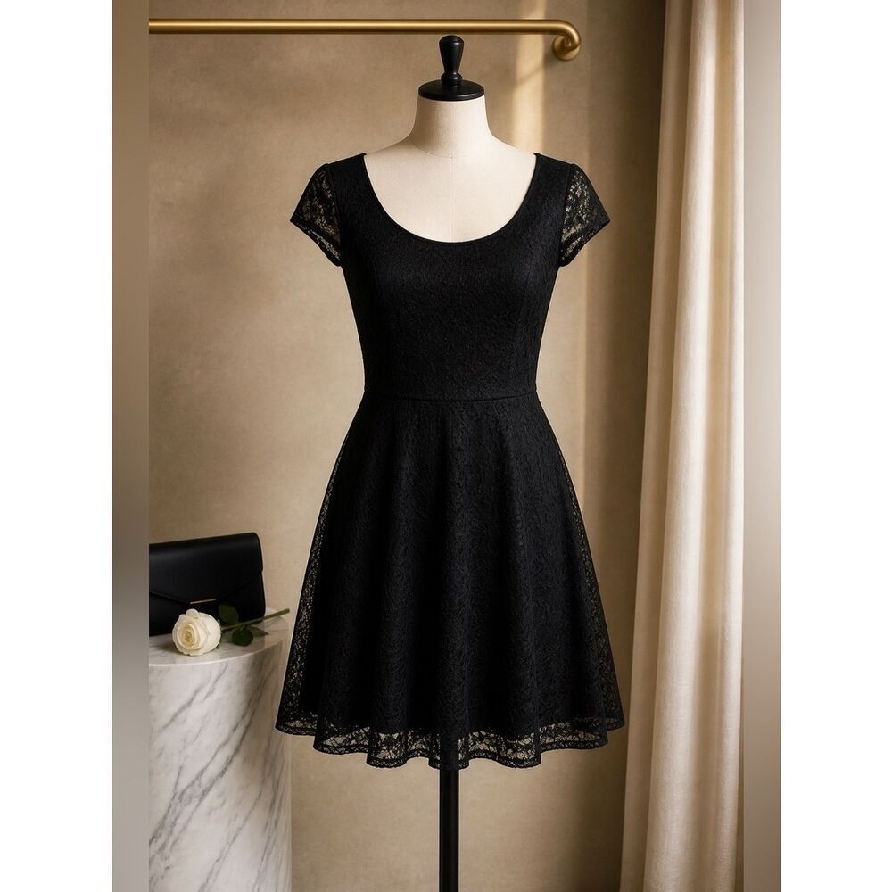 LACEY LITTLE BLACK DRESS LINED SIZE 4